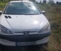 Білий Пежо 206, об'ємом двигуна 1.4 л та пробігом 328 тис. км за 3000 $, фото 1 на Automoto.ua