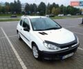 Белый Пежо 206, объемом двигателя 1.4 л и пробегом 182 тыс. км за 4200 $, фото 1 на Automoto.ua