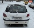Белый Пежо 206, объемом двигателя 1.36 л и пробегом 220 тыс. км за 2500 $, фото 1 на Automoto.ua