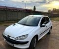 Білий Пежо 206, об'ємом двигуна 1.4 л та пробігом 220 тис. км за 3100 $, фото 1 на Automoto.ua