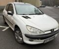 Білий Пежо 206, об'ємом двигуна 1.6 л та пробігом 212 тис. км за 2800 $, фото 6 на Automoto.ua