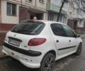 Белый Пежо 206, объемом двигателя 1.4 л и пробегом 201 тыс. км за 3700 $, фото 1 на Automoto.ua