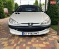Белый Пежо 206, объемом двигателя 1.4 л и пробегом 134 тыс. км за 3800 $, фото 1 на Automoto.ua