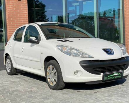 Белый Пежо 206, объемом двигателя 1.4 л и пробегом 206 тыс. км за 4990 $, фото 2 на Automoto.ua