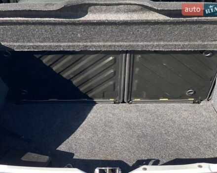 Белый Пежо 206, объемом двигателя 1.36 л и пробегом 206 тыс. км за 3990 $, фото 32 на Automoto.ua