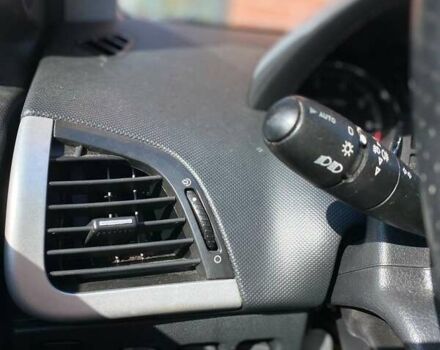 Пежо 206 2009 в Киеве на Automoto.ua Белый Пежо 206, объемом двигателя 1.36 л и пробегом 206 тыс. км за 3990 $, фото 24 на Automoto.ua