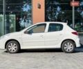 Білий Пежо 206, об'ємом двигуна 1.36 л та пробігом 206 тис. км за 3790 $, фото 5 на Automoto.ua