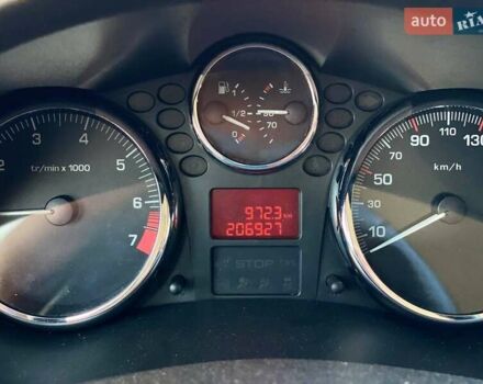 Белый Пежо 206, объемом двигателя 1.36 л и пробегом 206 тыс. км за 3990 $, фото 34 на Automoto.ua