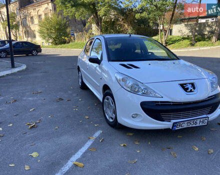 Білий Пежо 206, об'ємом двигуна 1.4 л та пробігом 213 тис. км за 4000 $, фото 2 на Automoto.ua