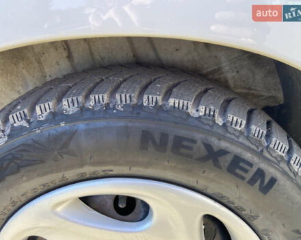 Білий Пежо 206, об'ємом двигуна 1.4 л та пробігом 213 тис. км за 4000 $, фото 23 на Automoto.ua