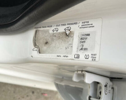 Белый Пежо 206, объемом двигателя 1.4 л и пробегом 130 тыс. км за 5800 $, фото 27 на Automoto.ua