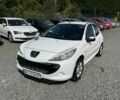 Белый Пежо 206, объемом двигателя 1.4 л и пробегом 175 тыс. км за 4950 $, фото 1 на Automoto.ua