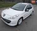 Белый Пежо 206, объемом двигателя 1.4 л и пробегом 176 тыс. км за 5200 $, фото 12 на Automoto.ua