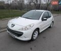 Белый Пежо 206, объемом двигателя 1.4 л и пробегом 176 тыс. км за 5200 $, фото 1 на Automoto.ua
