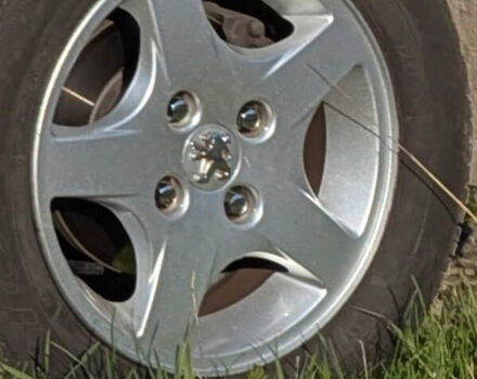 Белый Пежо 206, объемом двигателя 1.4 л и пробегом 176 тыс. км за 5200 $, фото 20 на Automoto.ua