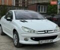 Белый Пежо 206, объемом двигателя 2 л и пробегом 120 тыс. км за 2850 $, фото 1 на Automoto.ua