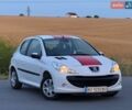 Белый Пежо 206, объемом двигателя 1.4 л и пробегом 151 тыс. км за 3700 $, фото 1 на Automoto.ua