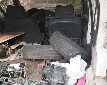 Белый Пежо 206, объемом двигателя 1.4 л и пробегом 1 тыс. км за 485 $, фото 3 на Automoto.ua