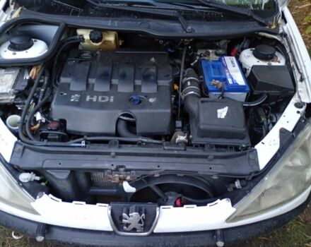 Белый Пежо 206, объемом двигателя 2 л и пробегом 360 тыс. км за 716 $, фото 3 на Automoto.ua