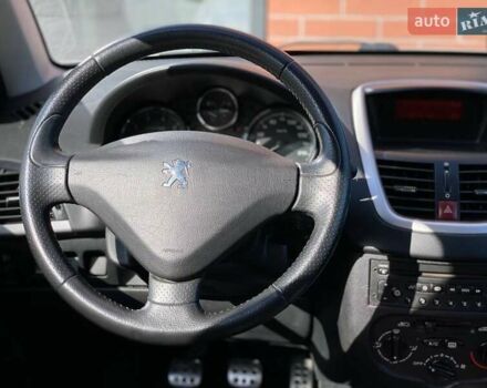 Білий Пежо 206, об'ємом двигуна 1.36 л та пробігом 206 тис. км за 4990 $, фото 33 на Automoto.ua