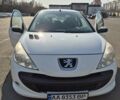 Білий Пежо 206, об'ємом двигуна 1.36 л та пробігом 130 тис. км за 5500 $, фото 1 на Automoto.ua