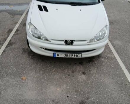 Білий Пежо 206, об'ємом двигуна 1.1 л та пробігом 237 тис. км за 2000 $, фото 6 на Automoto.ua