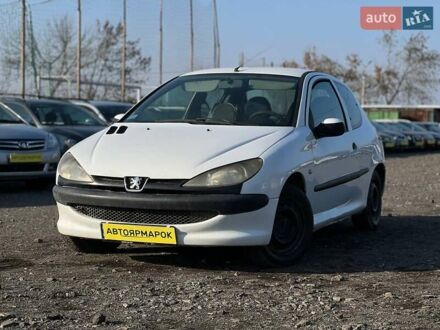 Пежо 206 1999 в Ужгороде на Automoto.ua Белый Пежо 206, объемом двигателя 1.87 л и пробегом 89 тыс. км за 1990 $, фото 1 на Automoto.ua