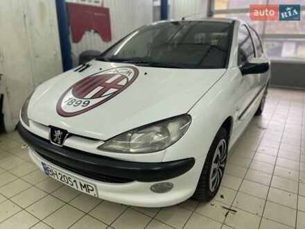 Білий Пежо 206, об'ємом двигуна 1.4 л та пробігом 280 тис. км за 3200 $, фото 1 на Automoto.ua