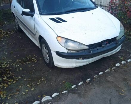 Белый Пежо 206, объемом двигателя 0 л и пробегом 275 тыс. км за 404 $, фото 1 на Automoto.ua