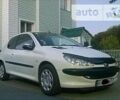 Білий Пежо 206, об'ємом двигуна 1.4 л та пробігом 196 тис. км за 3500 $, фото 1 на Automoto.ua