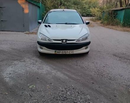 Білий Пежо 206, об'ємом двигуна 1.4 л та пробігом 230 тис. км за 2900 $, фото 1 на Automoto.ua