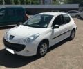 Білий Пежо 206, об'ємом двигуна 1.1 л та пробігом 96 тис. км за 6200 $, фото 1 на Automoto.ua