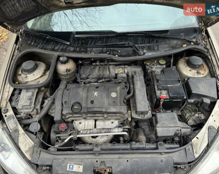 Бежевый Пежо 206, объемом двигателя 1.59 л и пробегом 179 тыс. км за 3300 $, фото 12 на Automoto.ua