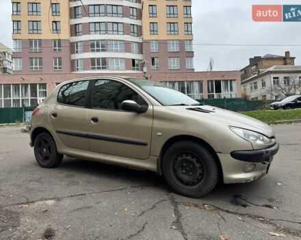 Бежевый Пежо 206, объемом двигателя 1.59 л и пробегом 179 тыс. км за 3300 $, фото 2 на Automoto.ua