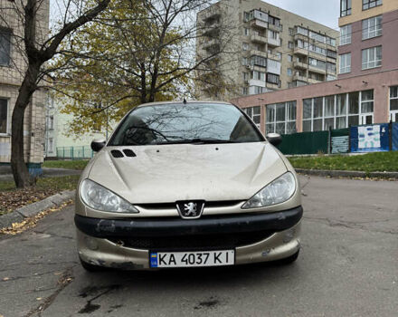 Бежевый Пежо 206, объемом двигателя 1.59 л и пробегом 179 тыс. км за 3300 $, фото 1 на Automoto.ua