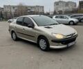 Бежевый Пежо 206, объемом двигателя 1.36 л и пробегом 240 тыс. км за 3350 $, фото 2 на Automoto.ua