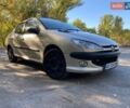 Бежевый Пежо 206, объемом двигателя 1.36 л и пробегом 226 тыс. км за 3400 $, фото 4 на Automoto.ua