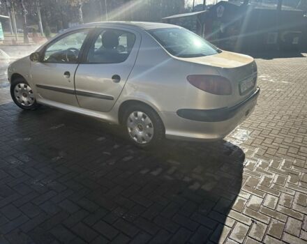 Бежевый Пежо 206, объемом двигателя 1.4 л и пробегом 274 тыс. км за 2450 $, фото 3 на Automoto.ua