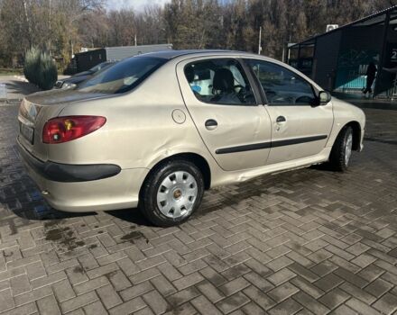 Бежевый Пежо 206, объемом двигателя 1.4 л и пробегом 274 тыс. км за 2450 $, фото 2 на Automoto.ua