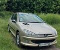 Бежевий Пежо 206, об'ємом двигуна 1.36 л та пробігом 93 тис. км за 5600 $, фото 3 на Automoto.ua