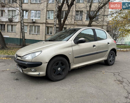 Бежевый Пежо 206, объемом двигателя 1.59 л и пробегом 179 тыс. км за 3300 $, фото 1 на Automoto.ua