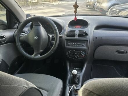 Пежо 206 2009 в Львове на Automoto.ua Бежевый Пежо 206, объемом двигателя 1.4 л и пробегом 107 тыс. км за 3000 $, фото 1 на Automoto.ua