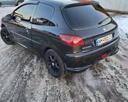 Чорний Пежо 206, об'ємом двигуна 1.4 л та пробігом 380 тис. км за 4200 $, фото 3 на Automoto.ua
