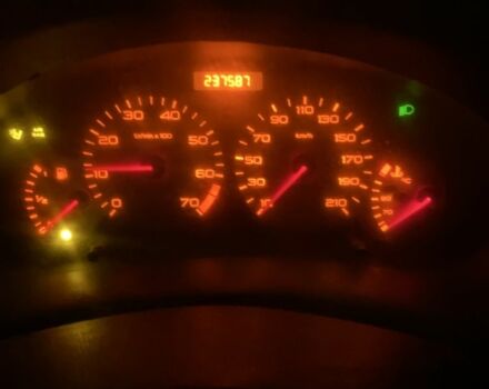 Черный Пежо 206, объемом двигателя 1.6 л и пробегом 237 тыс. км за 700 $, фото 7 на Automoto.ua