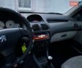 Черный Пежо 206, объемом двигателя 2 л и пробегом 383 тыс. км за 2800 $, фото 3 на Automoto.ua
