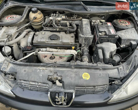 Чорний Пежо 206, об'ємом двигуна 1.36 л та пробігом 225 тис. км за 2600 $, фото 30 на Automoto.ua