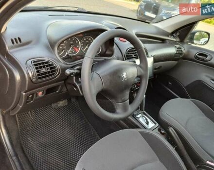 Чорний Пежо 206, об'ємом двигуна 1.4 л та пробігом 104 тис. км за 4200 $, фото 9 на Automoto.ua