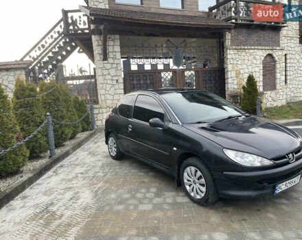 Чорний Пежо 206, об'ємом двигуна 1.36 л та пробігом 225 тис. км за 2600 $, фото 12 на Automoto.ua