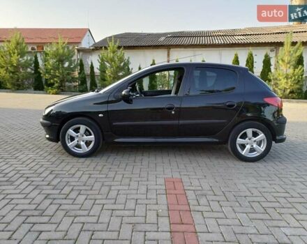 Чорний Пежо 206, об'ємом двигуна 1.4 л та пробігом 104 тис. км за 4200 $, фото 1 на Automoto.ua
