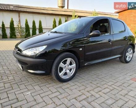 Чорний Пежо 206, об'ємом двигуна 1.4 л та пробігом 104 тис. км за 4200 $, фото 6 на Automoto.ua